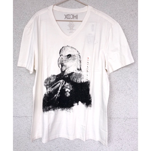 Collin’s Closet Other - NWT size XL Men’s Graphic V-Neck Tee